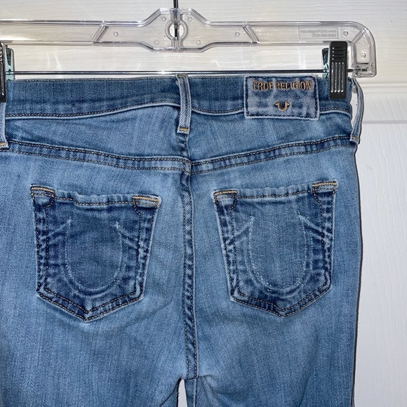 ****SOLD**** Women’s True Religion Mid Rise Jeans - Picture 6 of 7